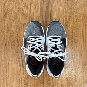 Nike Giannis Freak 2 Kids Basketball Shoes